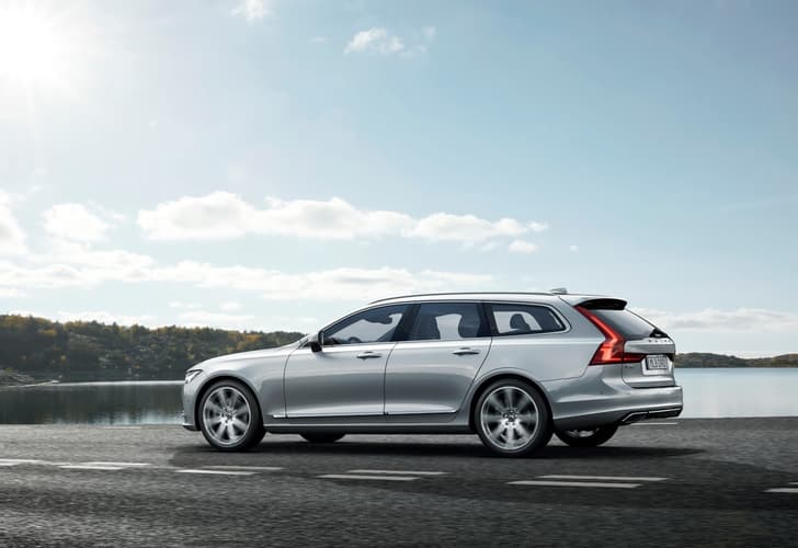 Volvo V90 estate photo gallery
