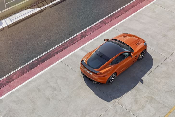 Jaguar F-Type SVR photo gallery