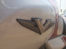 Bajaj V15 photo gallery