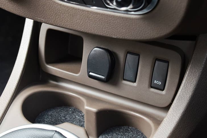 Renault Duster SUV facelift photo gallery