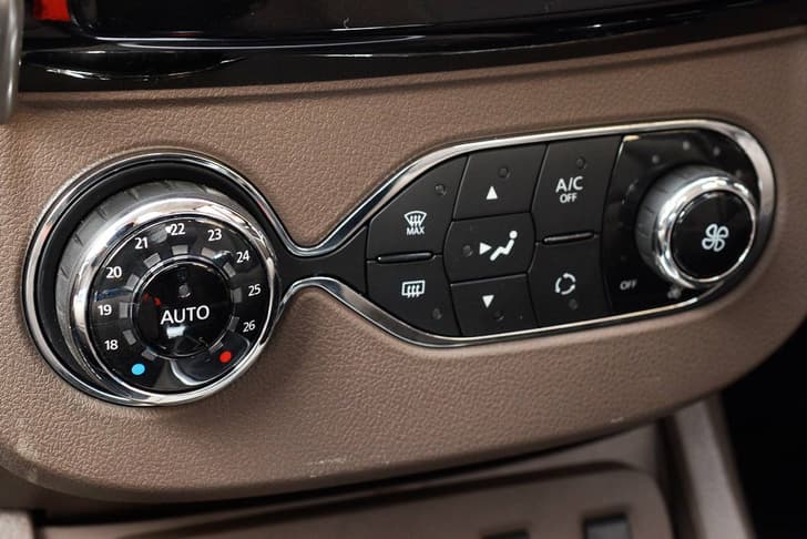 Renault Duster SUV facelift photo gallery