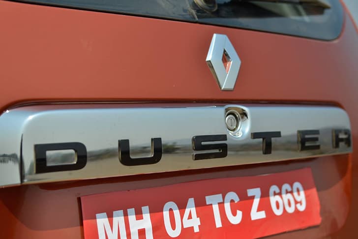 Renault Duster SUV facelift photo gallery