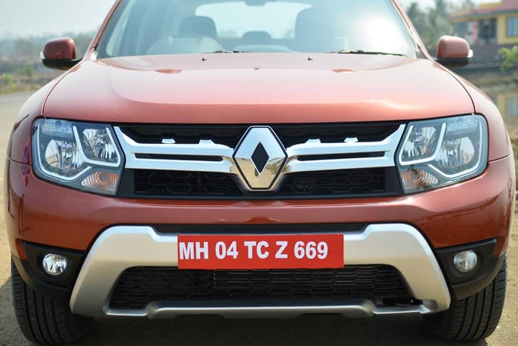 Renault Duster SUV facelift photo gallery