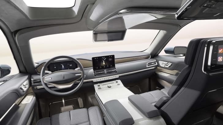 Lincoln Navigator SUV concept photo gallery