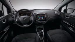 2017 Renault Captur image gallery