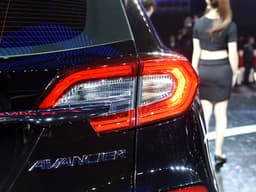 Honda Avancier SUV photo gallery