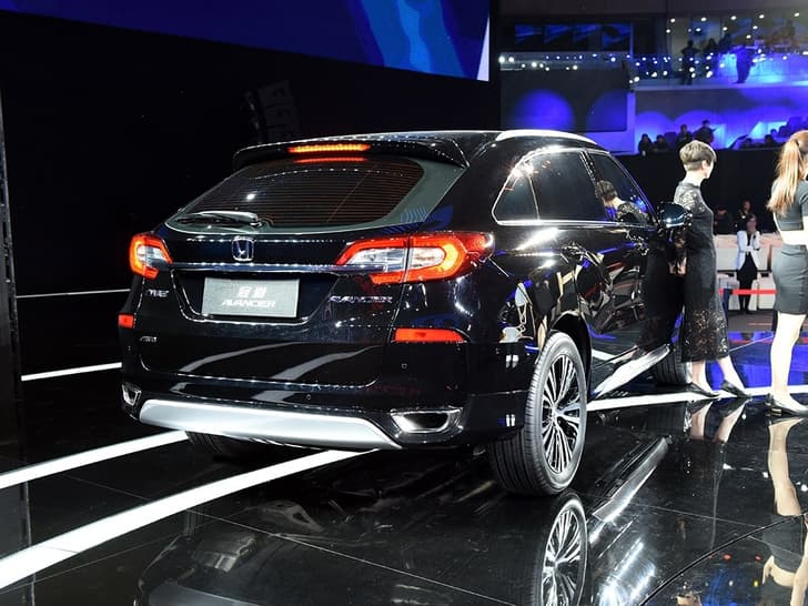 Honda Avancier SUV photo gallery