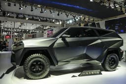 IAT Kalman SUV photo gallery