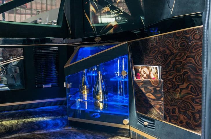 IAT Kalman SUV photo gallery