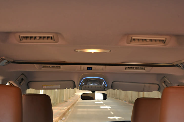 As before, the two back rows get their own dedicated air-conditioner and vents.