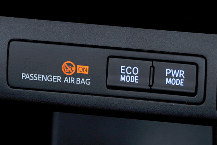 There are three drive modes that alter engine performance – Normal, Eco and Power. 