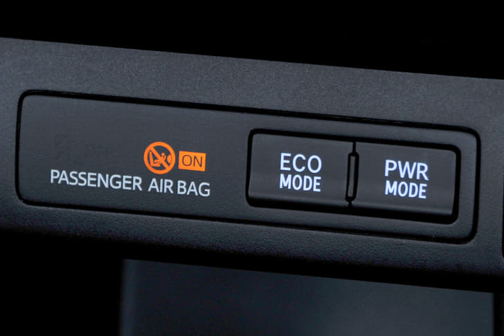 There are three drive modes that alter engine performance – Normal, Eco and Power. 