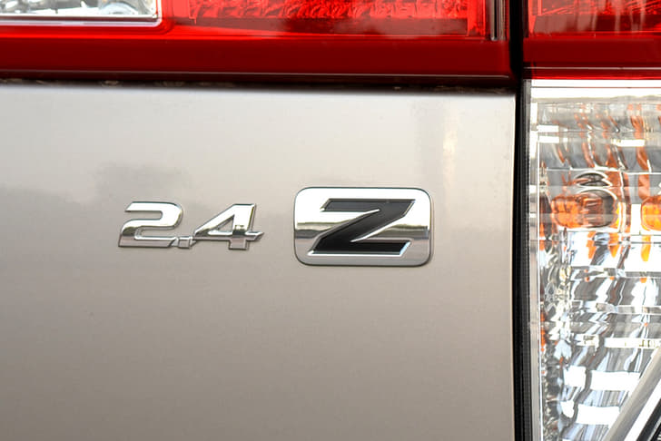 The 2.4, meanwhile, comes only with a five-speed manual gearbox. It makes 150hp and 343Nm.
