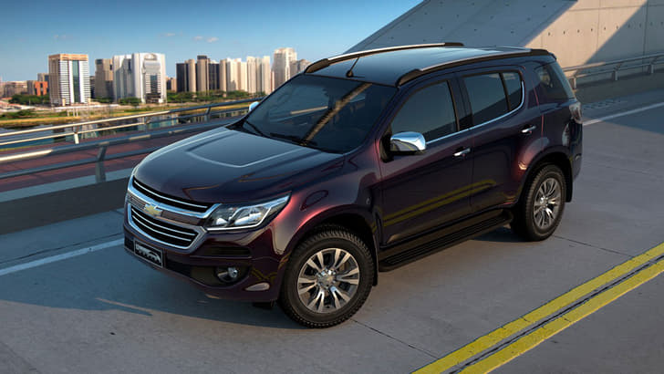 Chevrolet Trailblazer facelift photo gallery