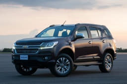 Chevrolet Trailblazer facelift photo gallery