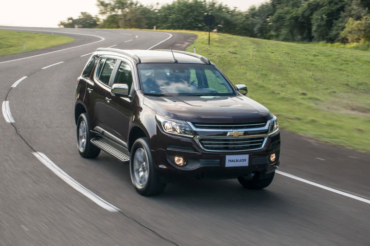 Chevrolet Trailblazer facelift photo gallery