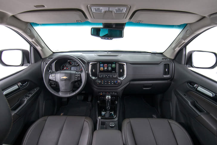 Chevrolet Trailblazer facelift photo gallery