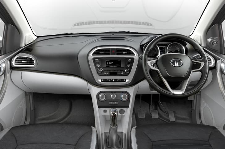 Tata Tiago Aktiv photo gallery