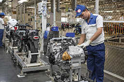 Unlike in Brazil, the engine for India comes assembled. Rest of the motorcycle comes in pieces.