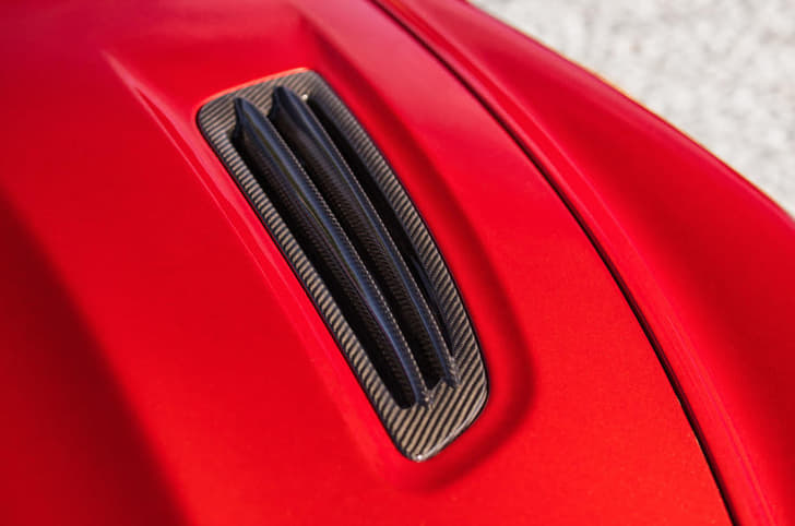 Aston Martin Vanquish Zagato Coupé photo gallery