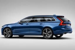 New five-spoke alloy wheels add to the sporty styling.
