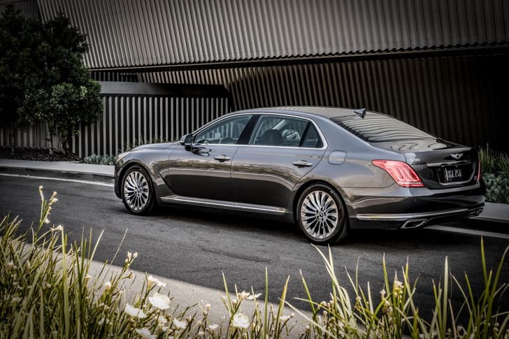 Genesis G90 photo gallery