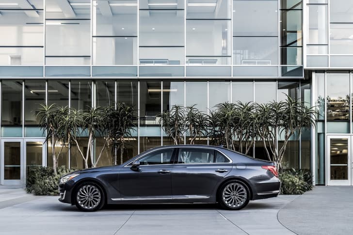 Genesis G90 photo gallery