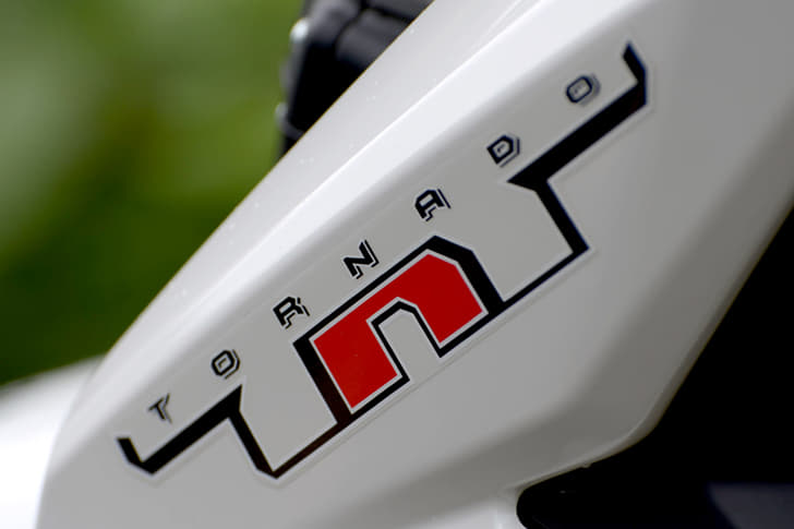 2016 Benelli TNT 600i ABS photo gallery