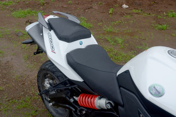 2016 Benelli TNT 600i ABS photo gallery