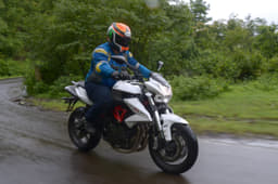 2016 Benelli TNT 600i ABS photo gallery