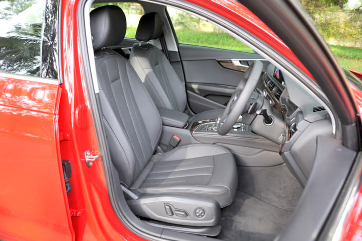 New Audi A4 photo gallery