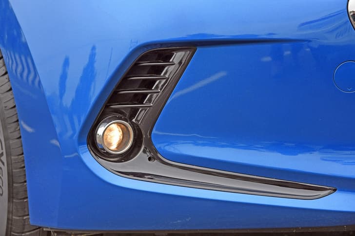 2016 Hyundai Elantra photo gallery