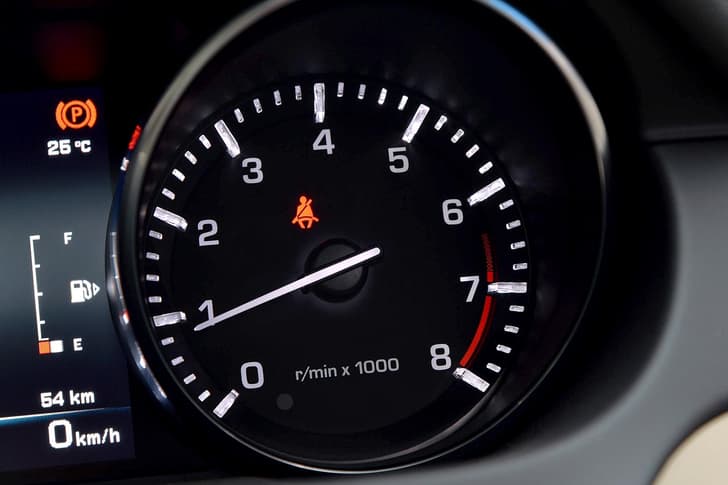 Land Rover Discovery Sport petrol photo gallery