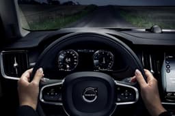 Volvo V90 Cross Country photo gallery