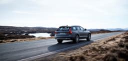 Volvo V90 Cross Country photo gallery