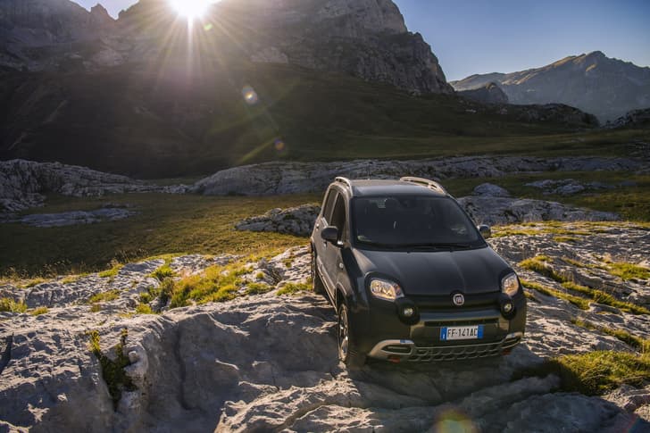 2017 Fiat Panda Cross photo gallery