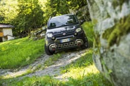 2017 Fiat Panda Cross photo gallery