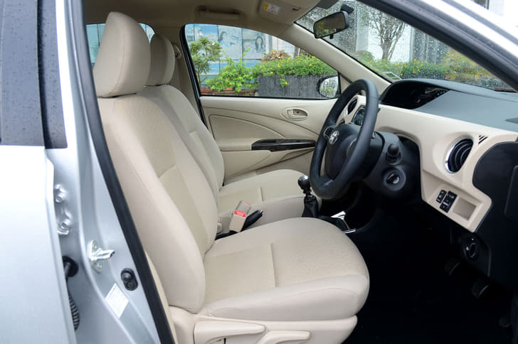 2016 Toyota Etios photo gallery