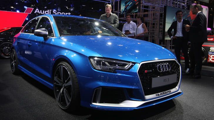 New Audi RS3 sedan photo gallery