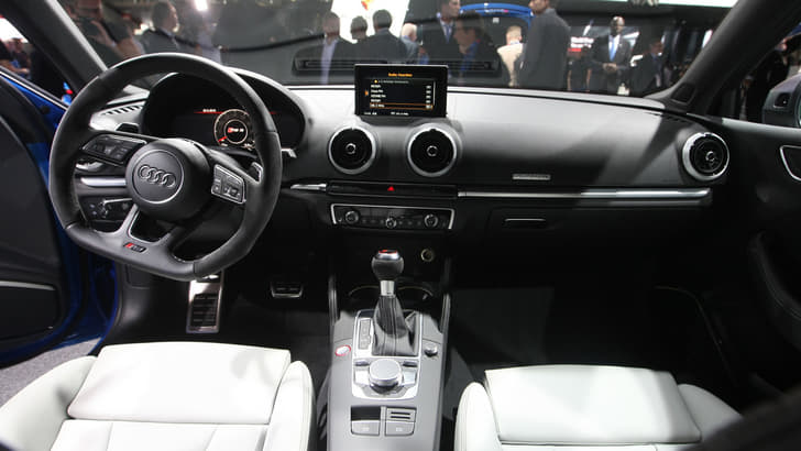 New Audi RS3 sedan photo gallery