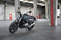 BMW R Nine T Pure, Racer photo gallery