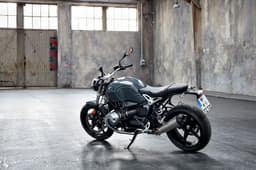 BMW R Nine T Pure, Racer photo gallery