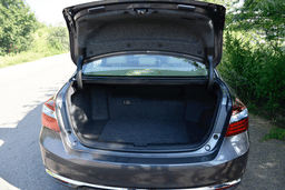 2016 Honda Accord Hybrid image gallery