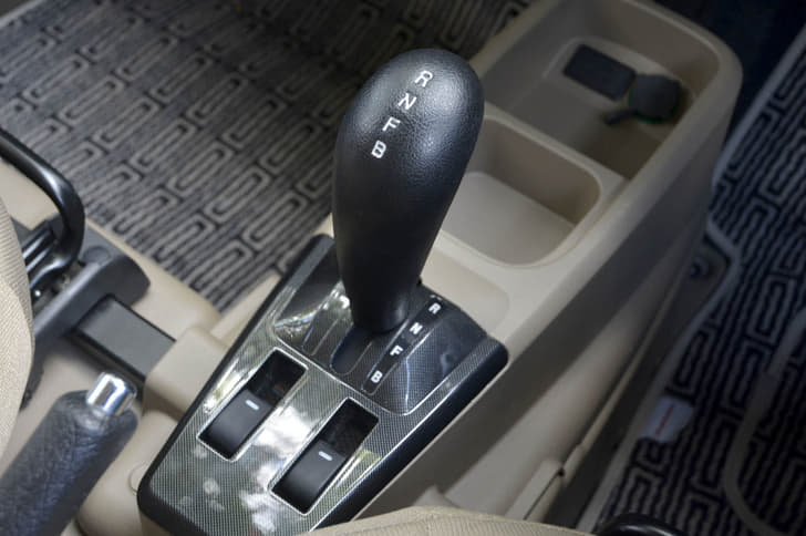 2016 Mahindra e2o Plus image gallery