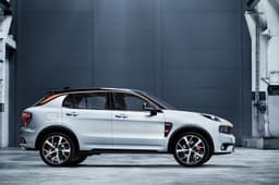 Lynk & Co 01 image gallery