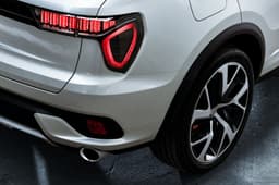 Lynk & Co 01 image gallery