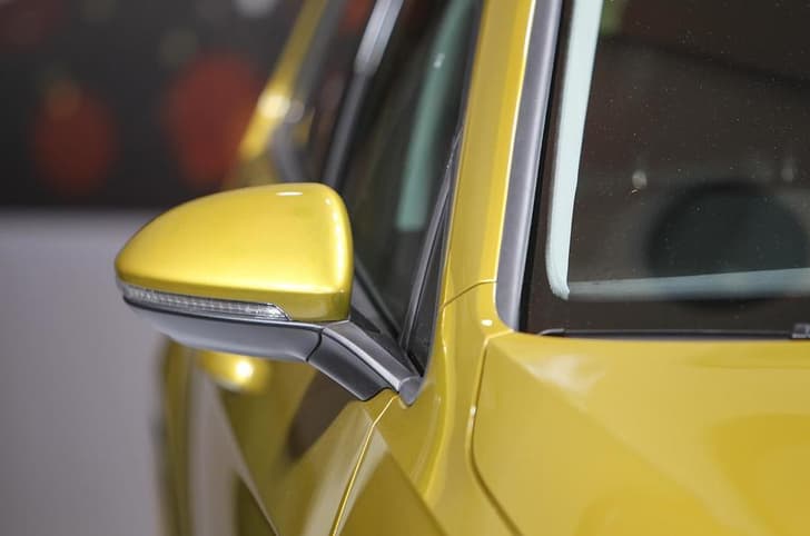 2017 Volkswagen Golf image gallery