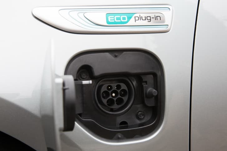 2016 Kia Niro hybrid image gallery