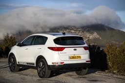 2016 Kia Sportage image gallery