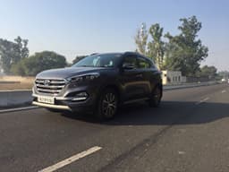 2016 Hyundai Tucson image gallery
